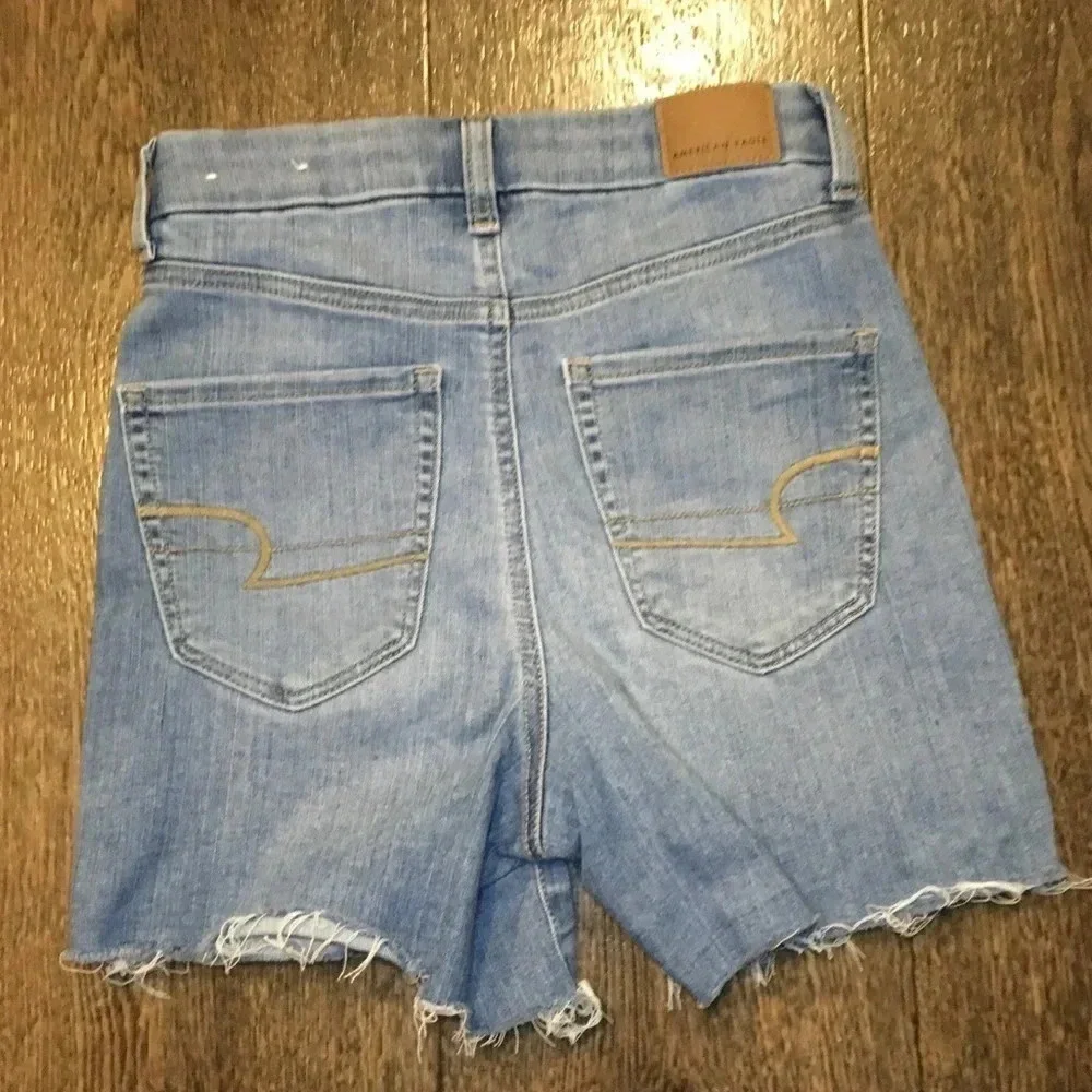 American Eagle Outfitters Curvy Super High Rise Light Wash Denim Shorts Size 0
